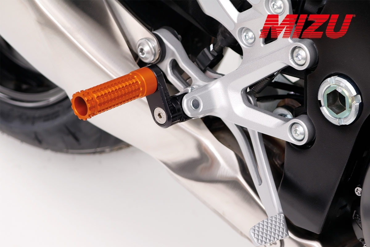 verstellbare Fahrerraste FJR1300 MT125 MT-07 MT-09 XJR1300 YZFR125 YZF-R3