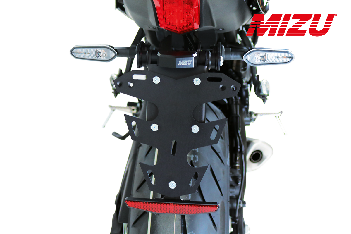 Kennzeichenhalter für Yamaha R7 (YZF 690)